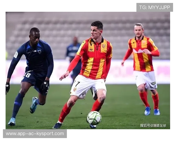 法甲赛季新人表现亮眼引发转会市场关注，新赛季法甲转播